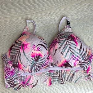 Victoria Secret Pink Super Push Bra
